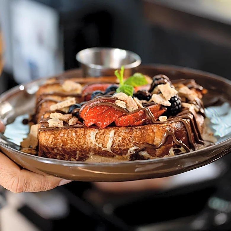 Zero Fox Brings Brunch, Burgers, and Big Screen Game Days to a Former Eagle Rock Auto Shop