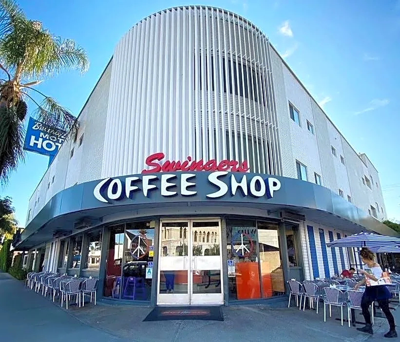 Legendary Los Angeles Diner Swingers Opens in Silver Lake’s Former All Day Baby Space