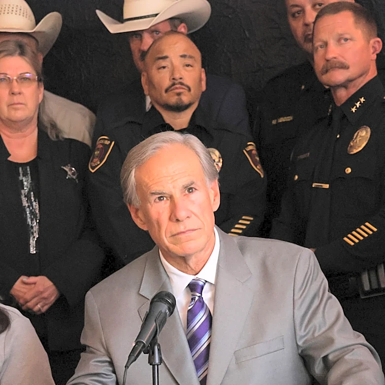 Abbott, Hinojosa focus on job creation, training in Texas governor's race