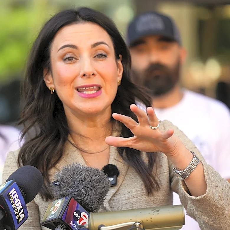 New poll makes Texas governor race a dead heat with 2 months left