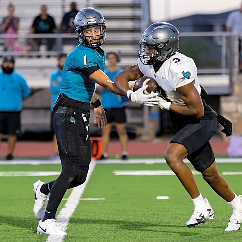 Big plays on offense help spark Pebble Hills vs. Chapin