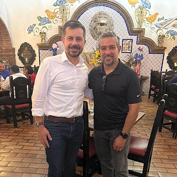 Pete Buttigieg dines at Carlos and Mickey's, rallies in Las Cruces