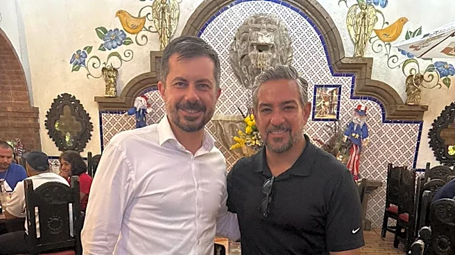 Pete Buttigieg dines at Carlos and Mickey's, rallies in Las Cruces