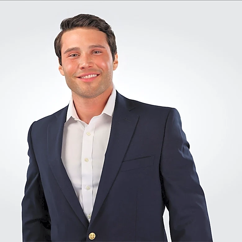 Meet the Candidate: Arturo Alluin seeks City Council, 8 seat