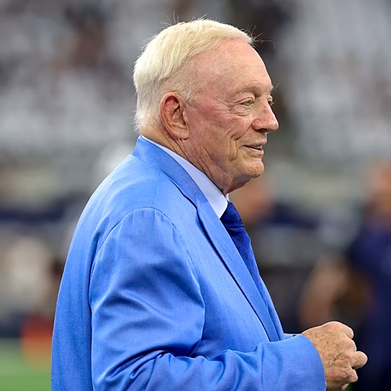 Dallas owner Jerry Jones hints at spending spree amid Cowboys injuries