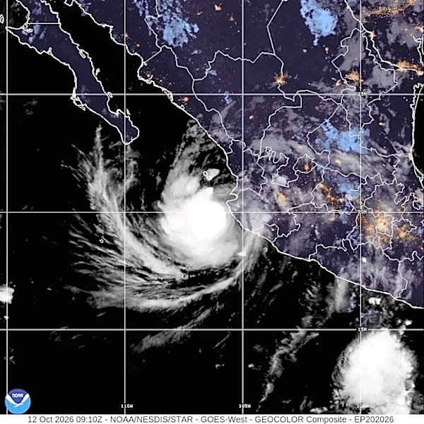 Where is Hurricane Simon headed? See the forecast track