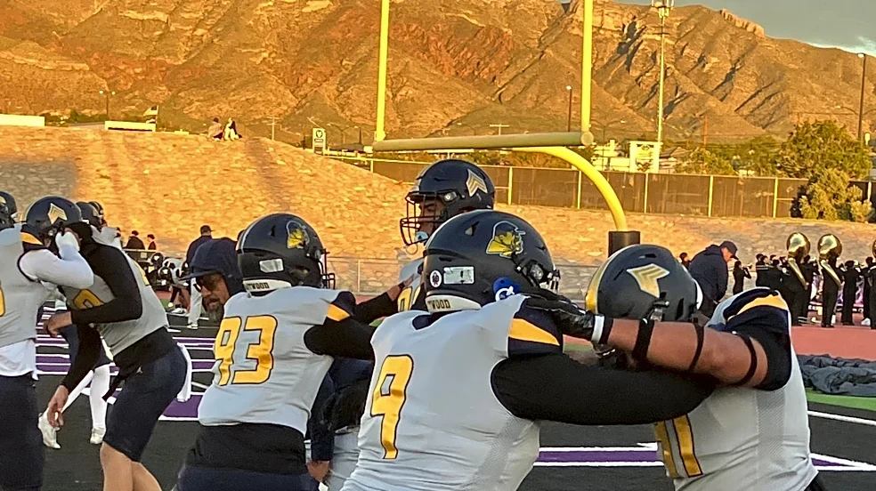 Eastwood rallies on windy night behind defense against Franklin