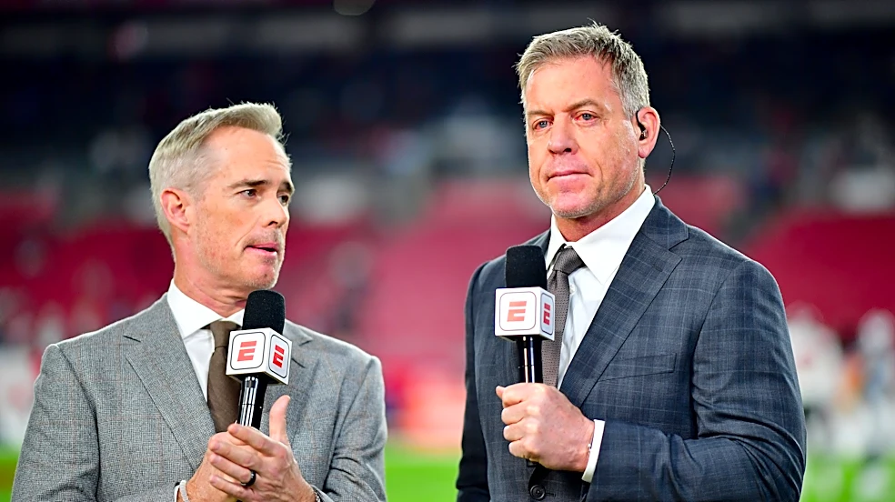 San Francisco 49ers look to stay perfect on 'Monday Night Football'