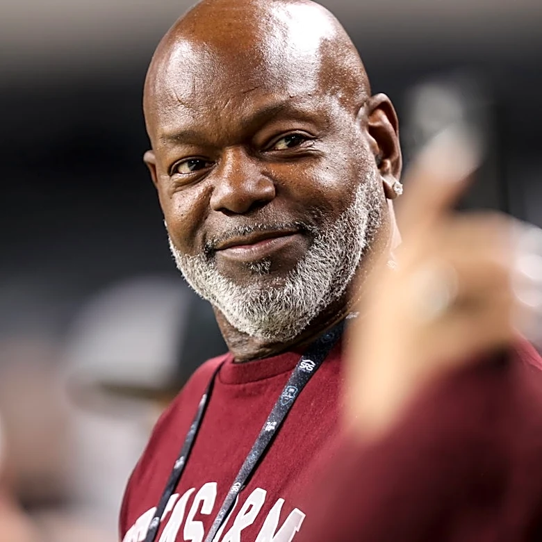 “Things do feel a little bit different”: Emmitt Smith Isn’t Holding Back on Dak Prescott & Cowboys’ Playoff Chances
