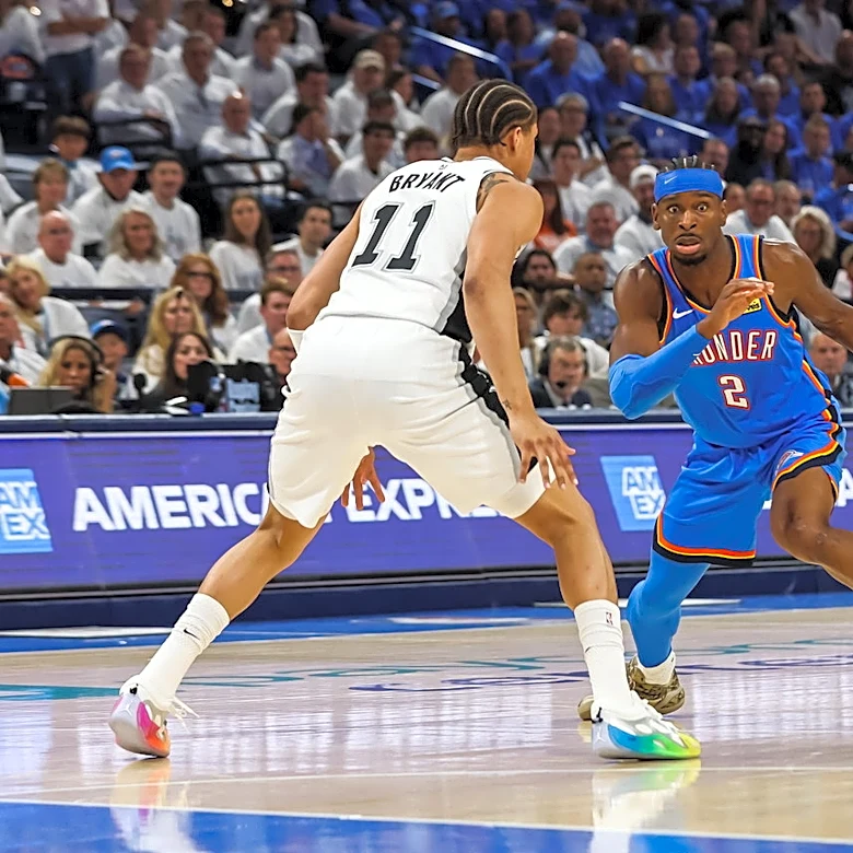 WATCH: Spurs Star Assigned to Guard Shai Gilgeous-Alexander Spotted in Public Restroom Mid Game vs Thunder
