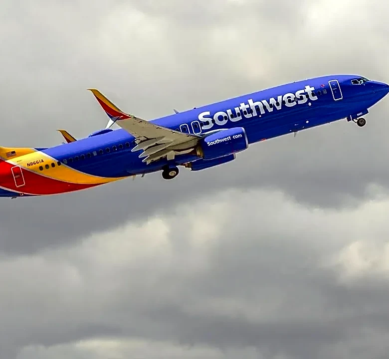 Budget Airlines vs. Major Carriers: Which Offers Better Value?