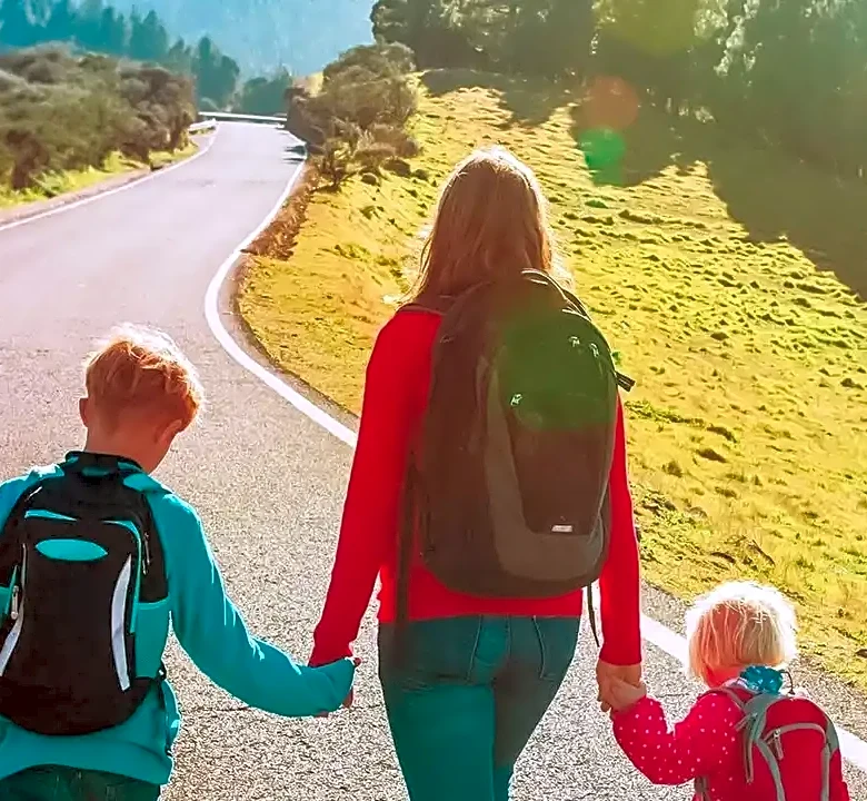 The Essential Packing Checklist for Traveling With Children