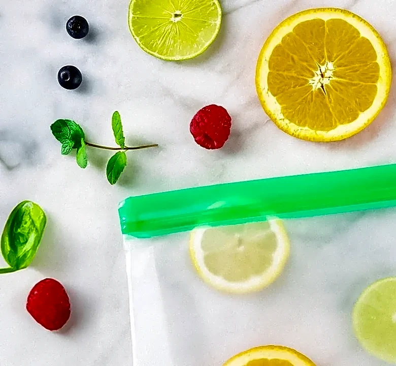 Cooler or Snack Bag? How to Organize Food for the Road