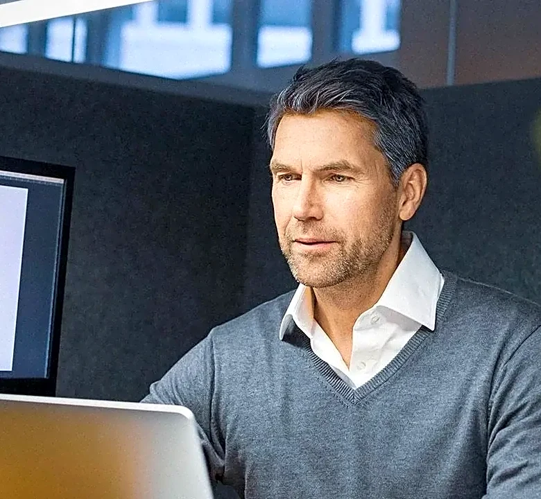 How to Make Your Laptop Battery Last Through a Busy Workday