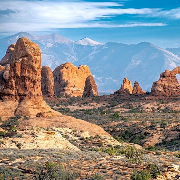 The Secret Hiking Trails In Arches National Park That Most Tourists Miss