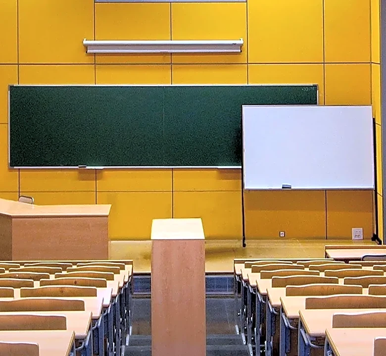 Why Active Learning Looks Different in Practice Than in Papers