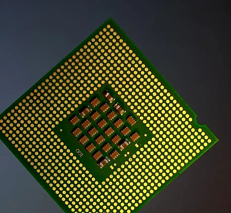 How Monolithic vs. Microkernel Architectures Quietly Underpin Most Software You Use