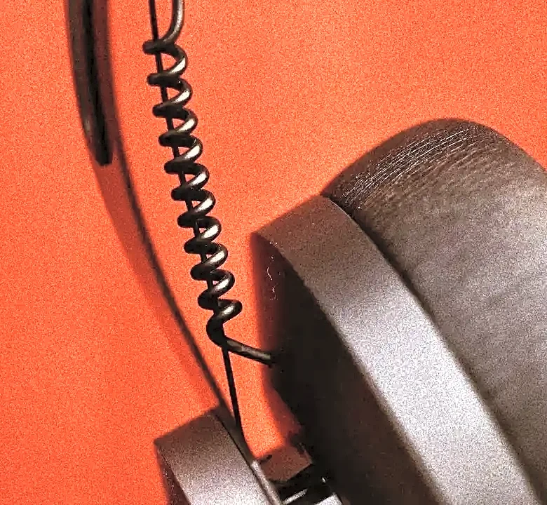 The Hidden Detail About audiophile-grade headphones Reviews Miss