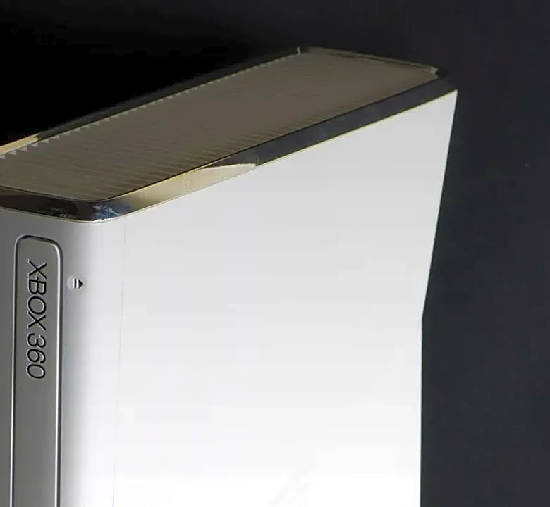 Why Microsoft Spent Heavily on a Bet Nobody Else Would Make in Hardware