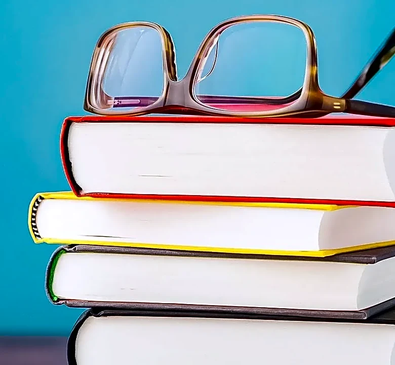 5 Books to Read If You Love the WebMD Story