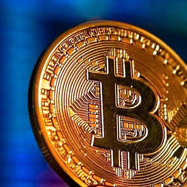 Why USD0, USDe, and sUSDe Critics Got One Thing Right