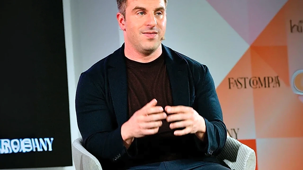 How Airbnb Quietly Built a Moat Wall Street Missed