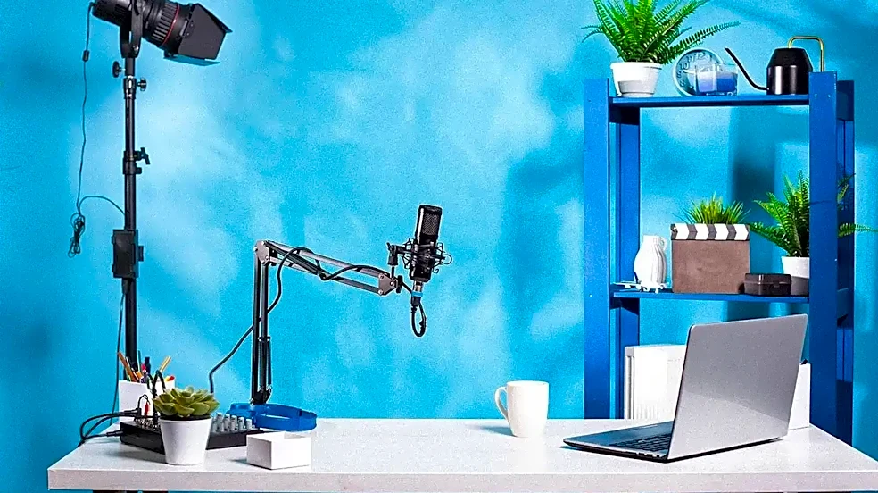 Why Mesh vs. Traditional Routers for a Content Creator's Home Studio Looks Different in Production