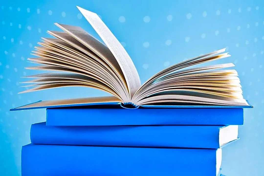 5 Books to Read If You Love the Postmates Story