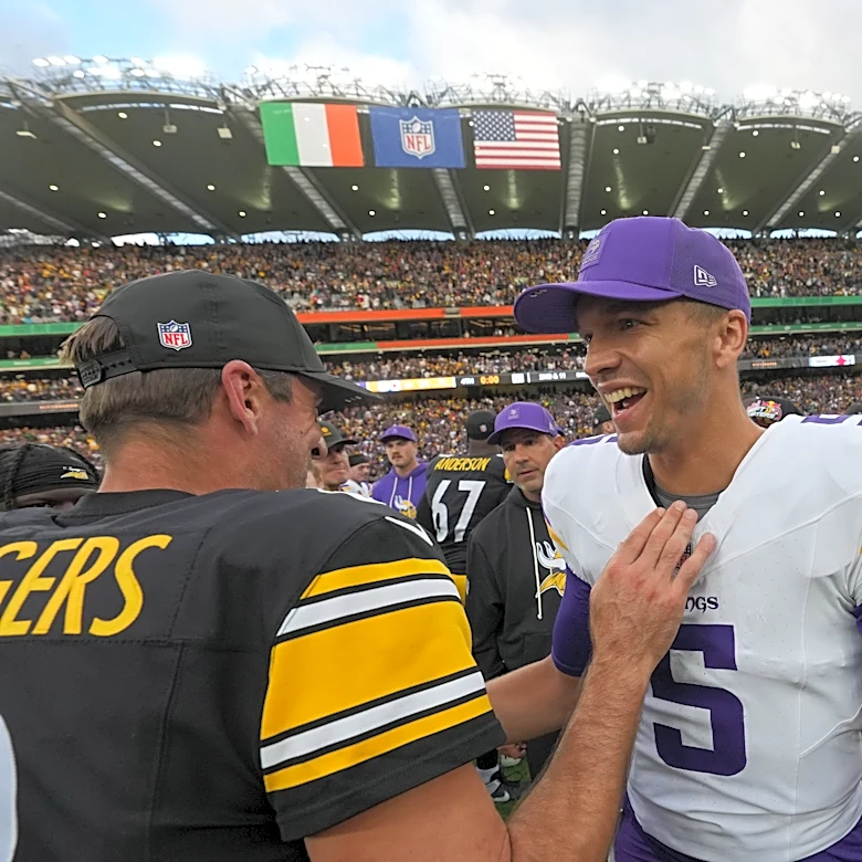 What Kevin Stefanski said about Aaron Rodgers going into Week 1