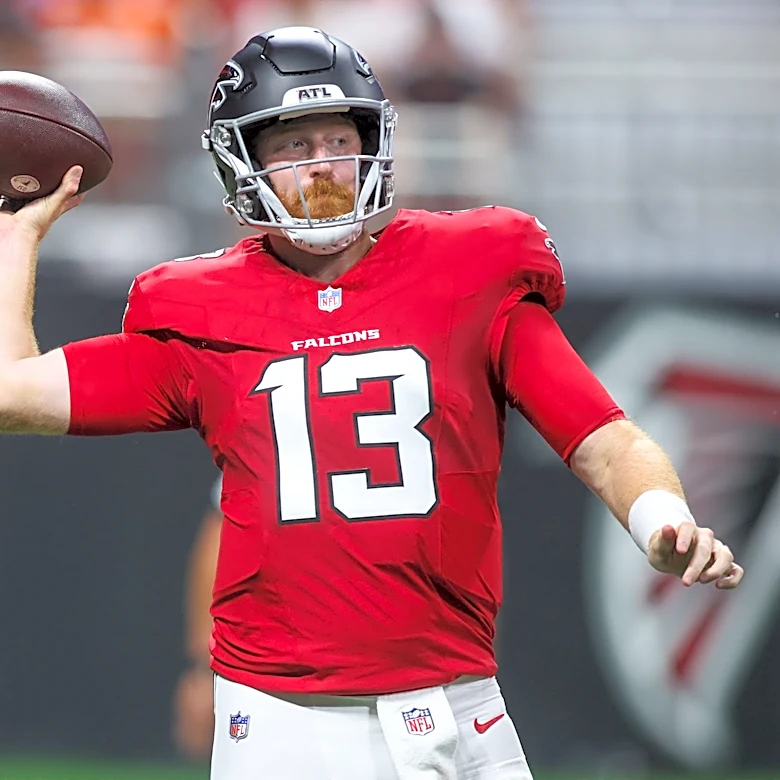 Former Falcons QB volunteers to step in after Cooper Rush injury