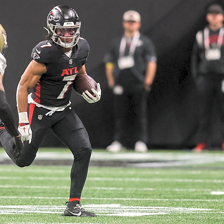 Bijan Robinson blasts Saints for 59-yard touchdown