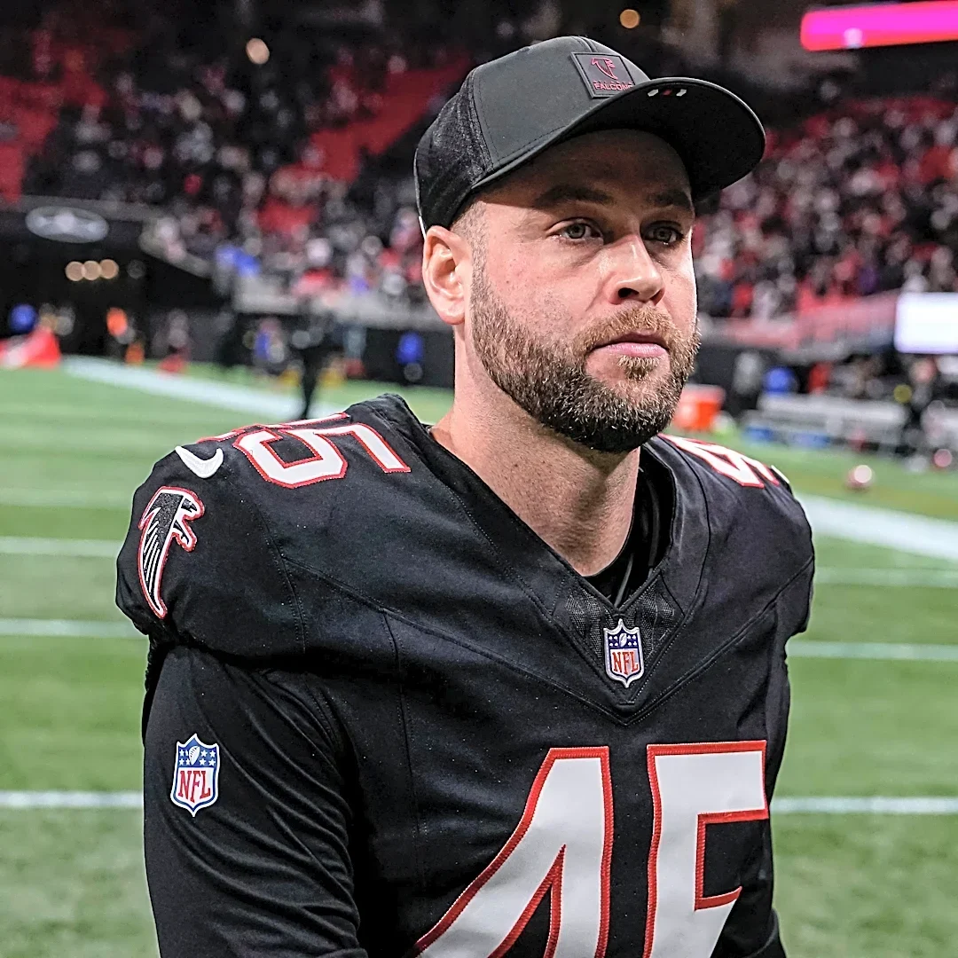 Former Falcons kicker signs with Miami Dolphins