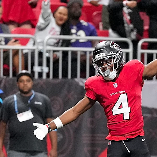 Falcons WR leading the NFL in yards per reception