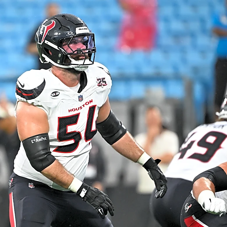 Ex-Notre Dame offensive lineman traded to San Francisco 49ers