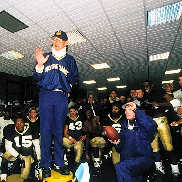 Notre Dame to honor Lou Holtz with special helmet decal