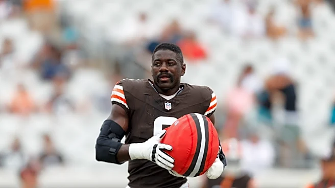 Former Notre Dame star pauses NFL career, enrolls at Harvard