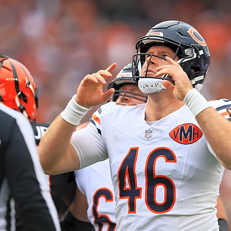 Chicago Bears sign former Notre Dame long snapper in 2nd stint