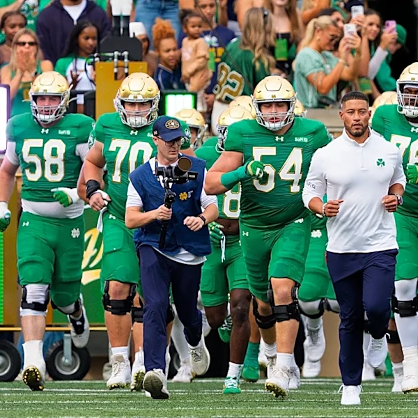 Notre Dame slips one spot in this week's AP Top 25 poll