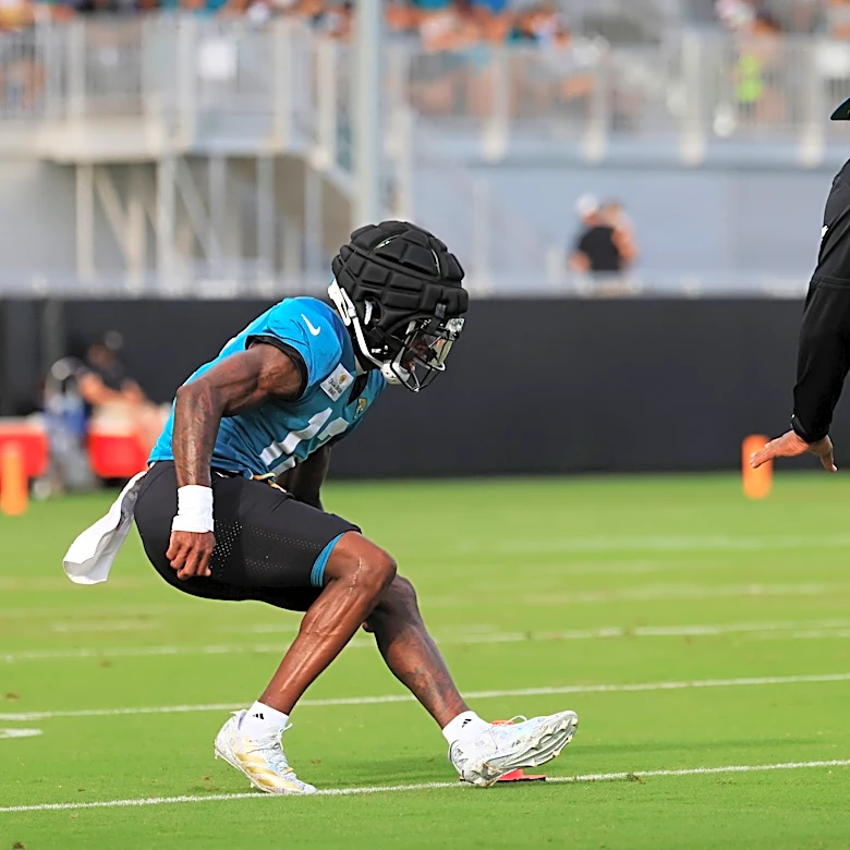 Tracking Travis Hunter as Jaguars' WR/CB has routine day at the office