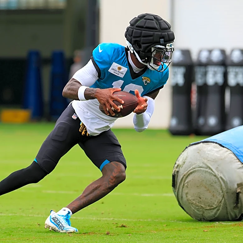 Tracking Travis Hunter, Jaguars WR/CB continue playing well on defense