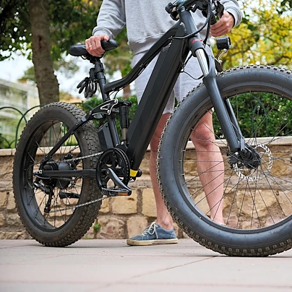 E-bikes spin toward possible speed and age limits in Jacksonville