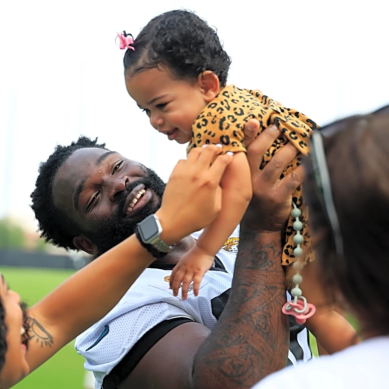 Jaguars' Albert Regis, his team chosen by his daughter, adjusting to NFL life