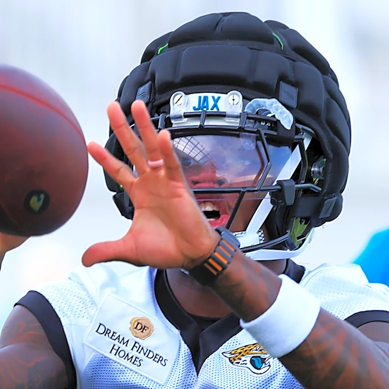 Jaguars' Travis Hunter plays defense only for a second day in a row