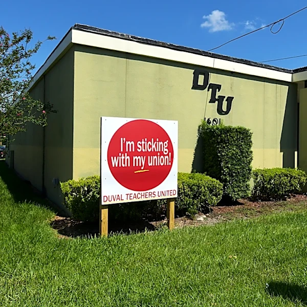 Duval teachers' union races to avoid losing certification