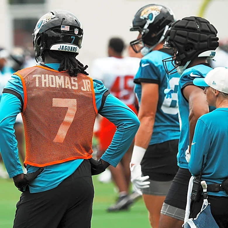 Brian Thomas Jr. injury update: Jaguars WR heads to locker room vs. Browns