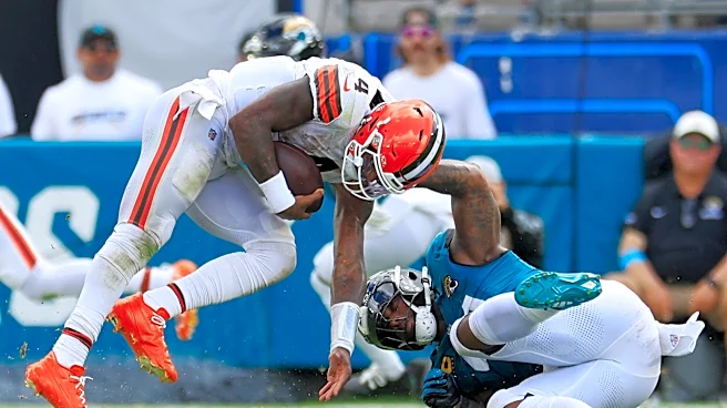 Jaguars defense, Foye Oluokun, set the early tone vs Browns with turnover