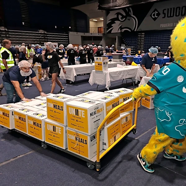 719 volunteers, 340,992 meals reclaim the day for 9/11 anniversary