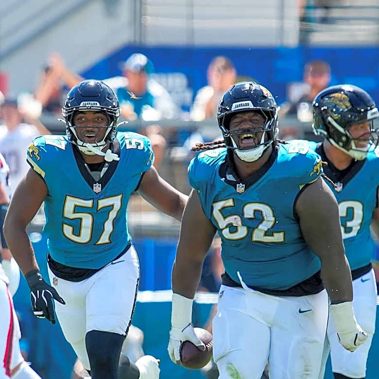 Jaguars defense led by DaVon Hamilton, interior line dominance over Patriots