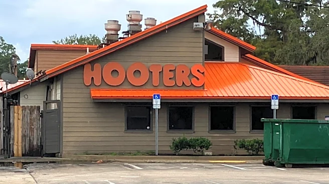 After 40 years, Jacksonville's last Hooters restaurant abruptly closes