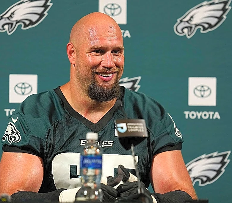 Why has Lane Johnson retired after 14 years with Philadelphia Eagles?